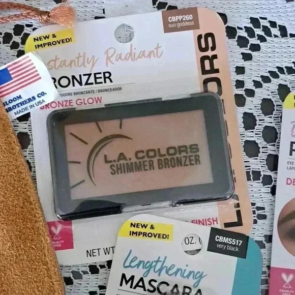 Make up New With Tag L.A. colors With real Suede Luray Cavern bag - Picture 4 of 6